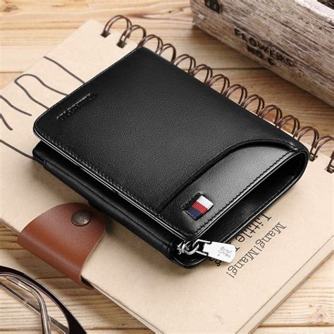 best men's luxury wallet 2022.